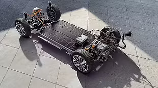The dual motor AWD powerplant helps the 0-100kmph come in just 5.2 seconds; claimed range is up to 708km.