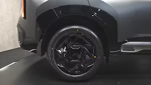 New Seltos can be had with 16, 17, and 18-inch wheels and five alloy options (based on variant choice).